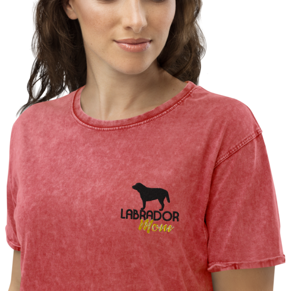 Denim-T-Shirt mit Labrador Design